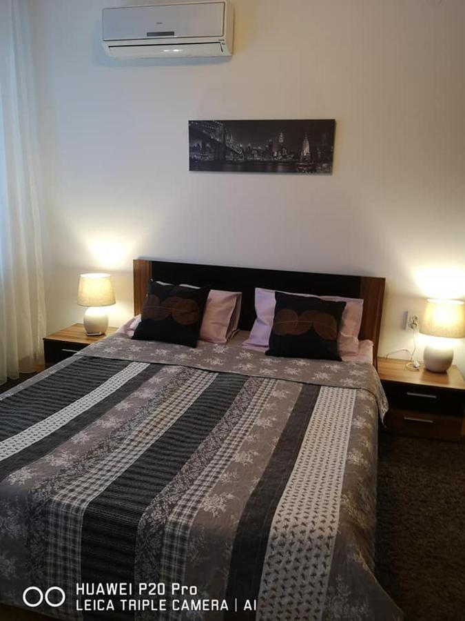 וארנה Sea Garden Apartment Idm מראה חיצוני תמונה