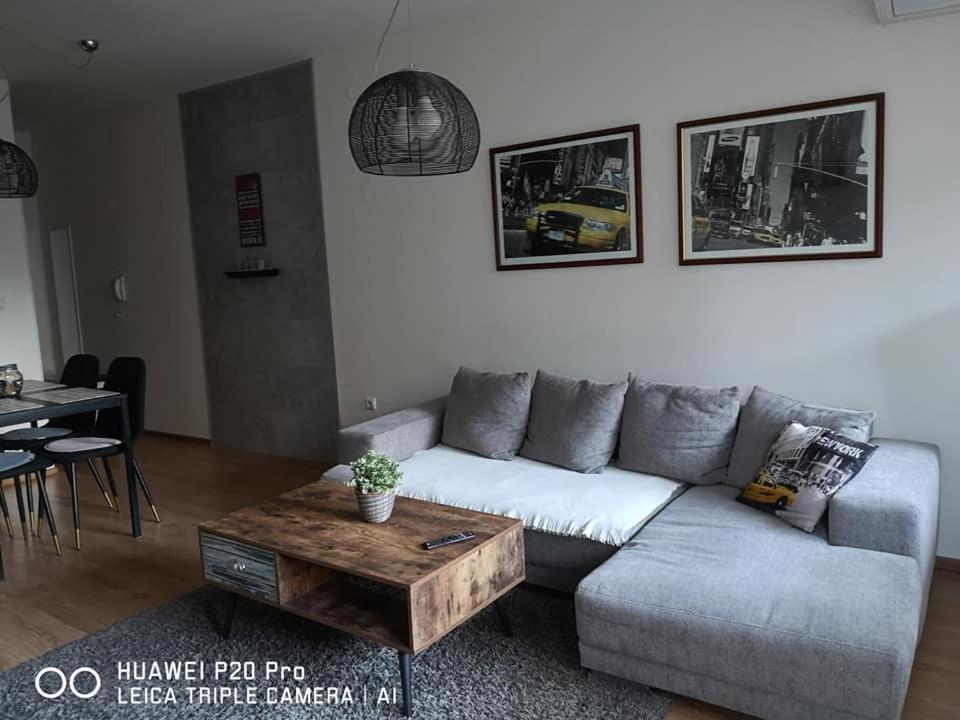 וארנה Sea Garden Apartment Idm מראה חיצוני תמונה