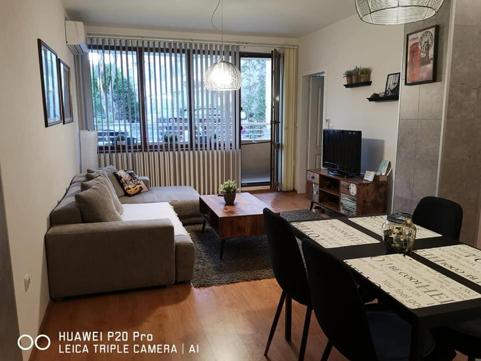 וארנה Sea Garden Apartment Idm מראה חיצוני תמונה