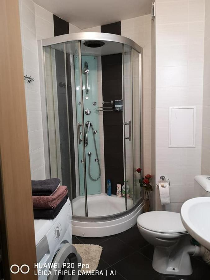 וארנה Sea Garden Apartment Idm מראה חיצוני תמונה